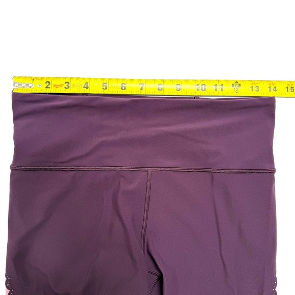 Athleta Purple Elation Scallop Capri‎ Leggings Size M Agate High Waist Yoga Cute - Picture 5 of 10